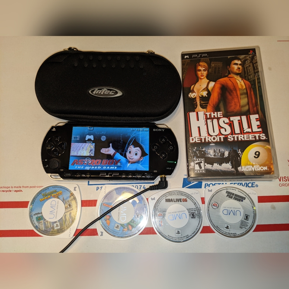 Sony PSP-1001 PlayStation Portable Console TESTED WORKS Game W/ 6 Games Bundle
